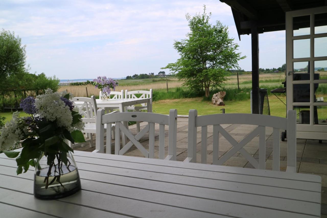 Birkelygaard Bed & Breakfast Hårby Exteriör bild