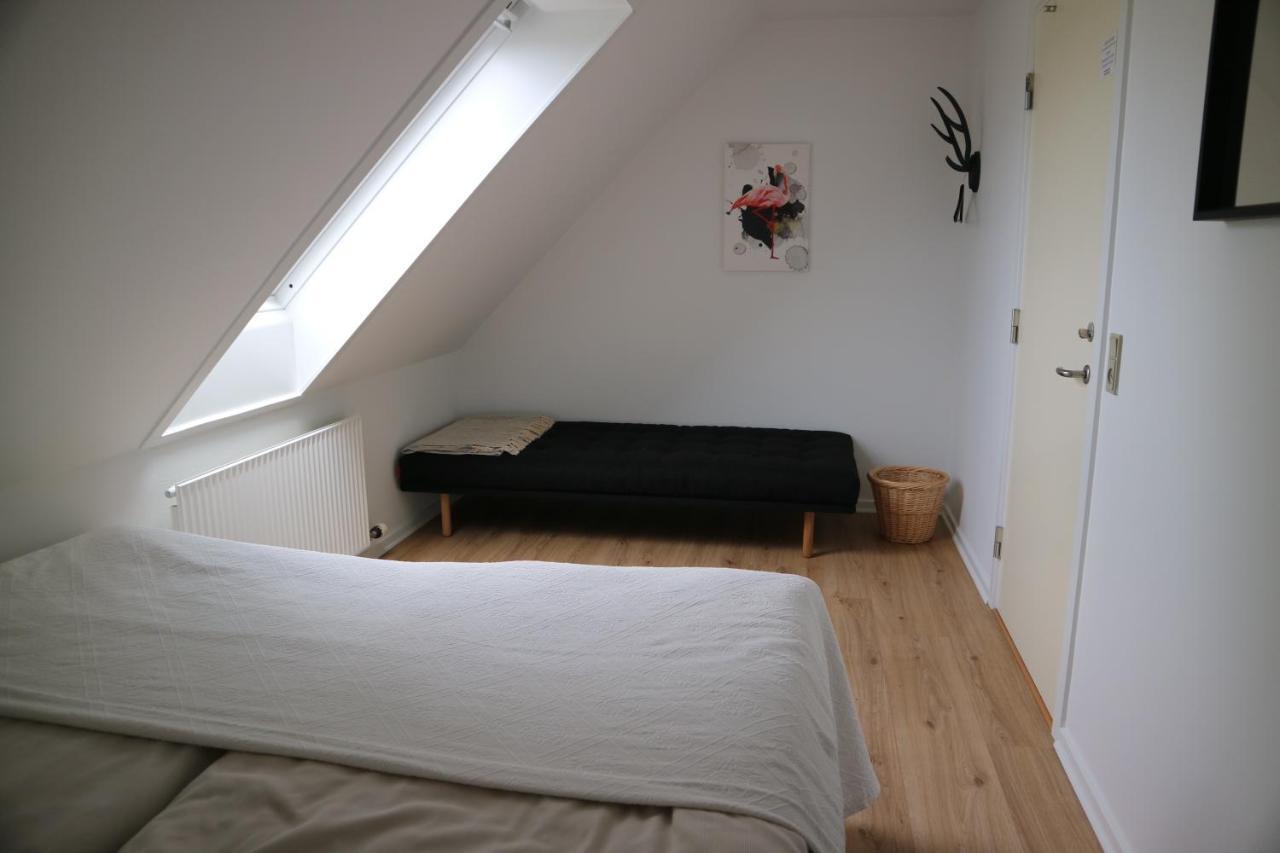Birkelygaard Bed & Breakfast Hårby Exteriör bild